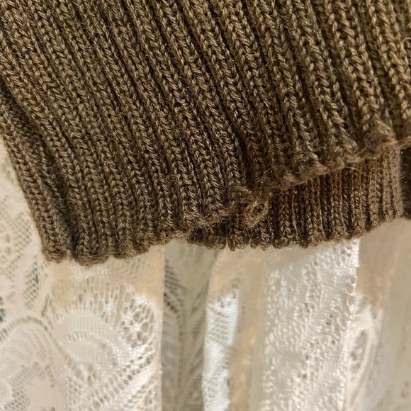 Vintage Military 100 Percent Wool Sweater. Mitts Nitts Inc. Khaki brown. - Picture 4 of 5